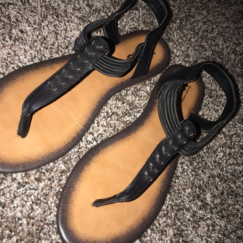 Mudd Black Sandals